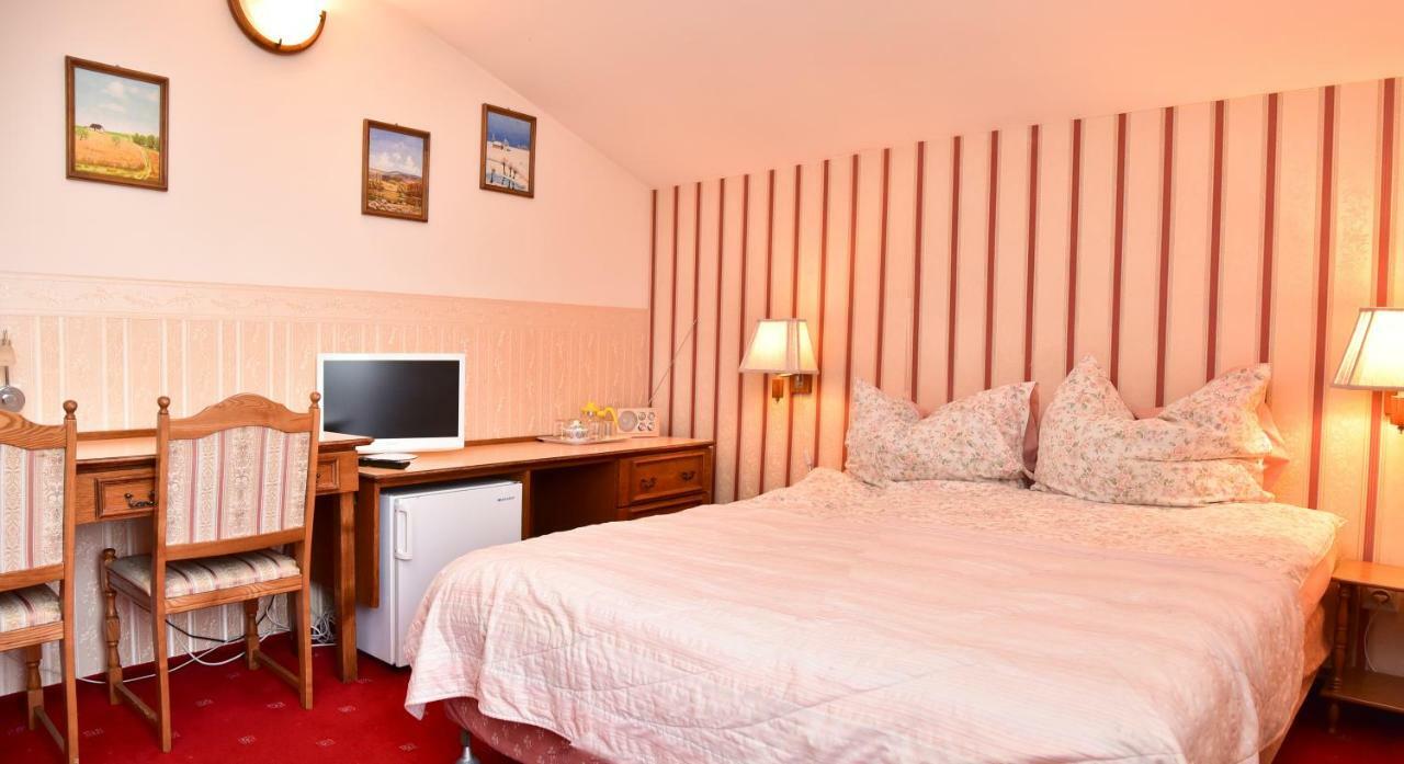 Cichy Kacik W Karpaczu Hotel ภายนอก รูปภาพ